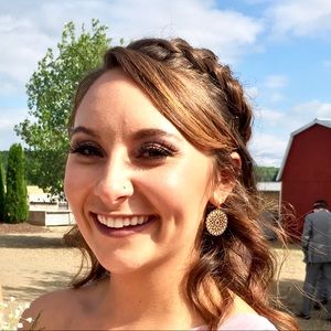 Meet your Posher, Jamie